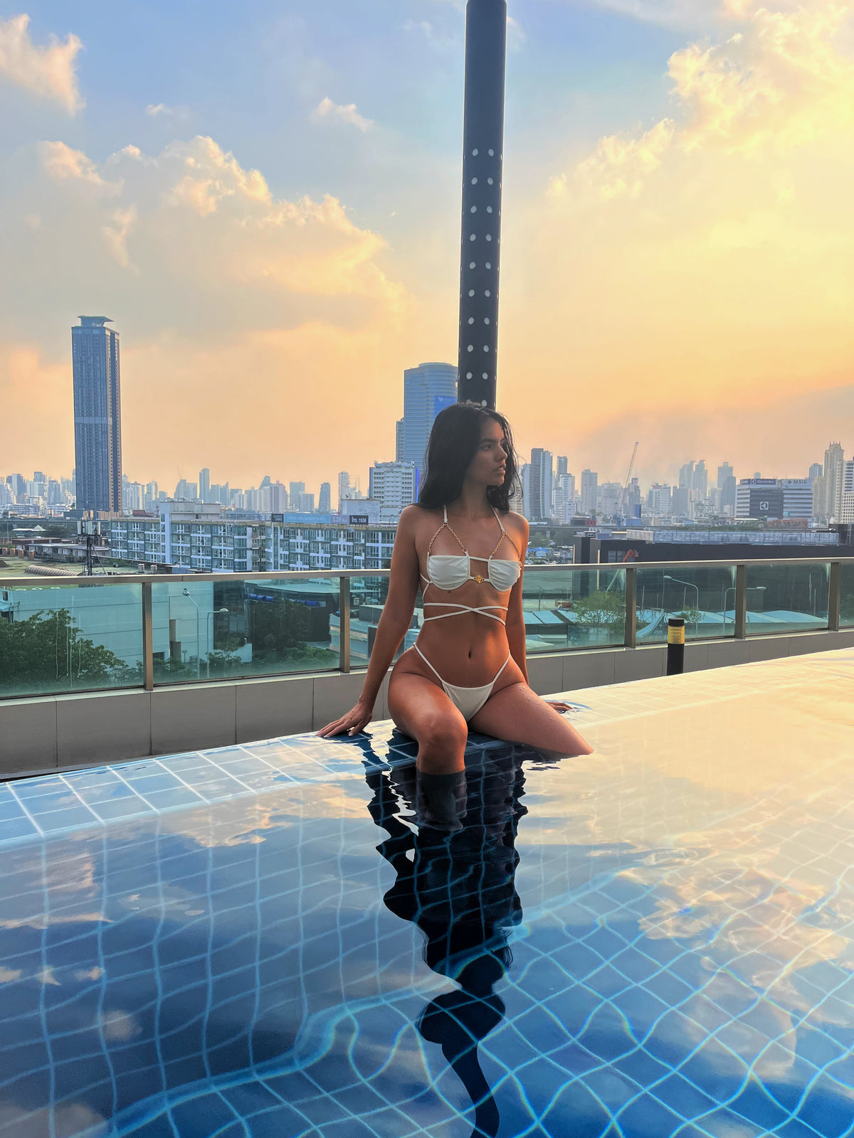 Sunny Bottom White Cream