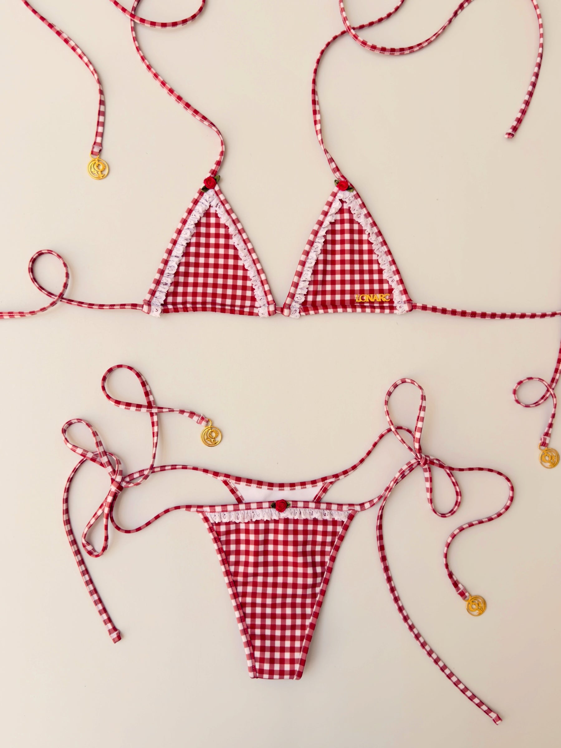 Tiny Bottom Red vachi and Lace