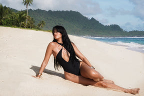 Araw One Piece Black