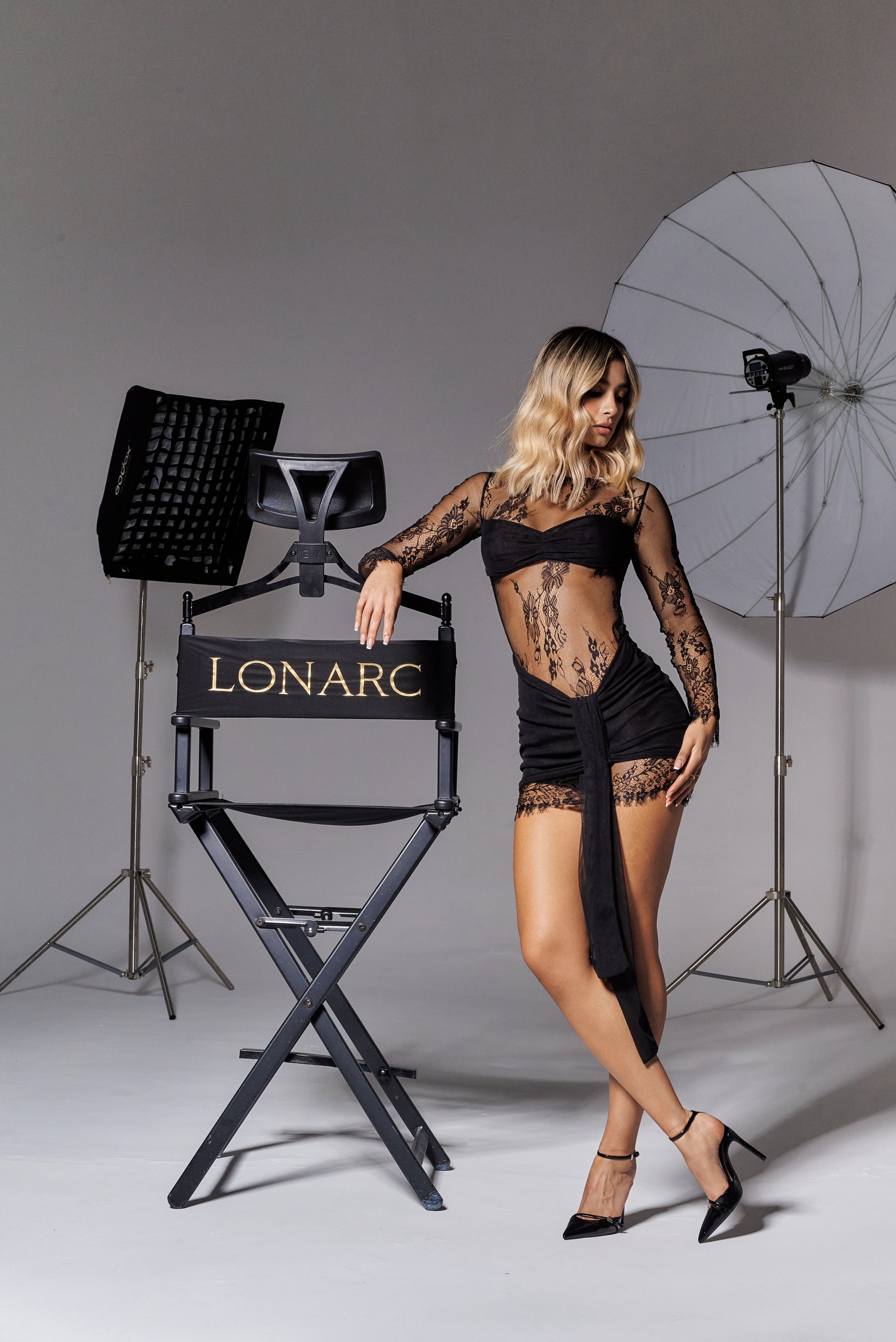 Lady Lace Mini Dress Black