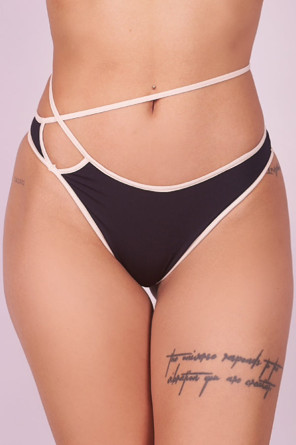 Front view of a black and Nude Pantie Lonarc